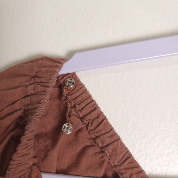 MADEWELL Lucie Bubble Sleeve Smocked Top in Warm Umber S - Picture 4 of 7